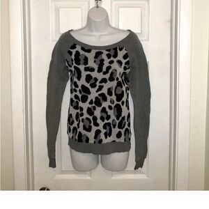 Express Women’s Animal Print Sweater Size XS 1P